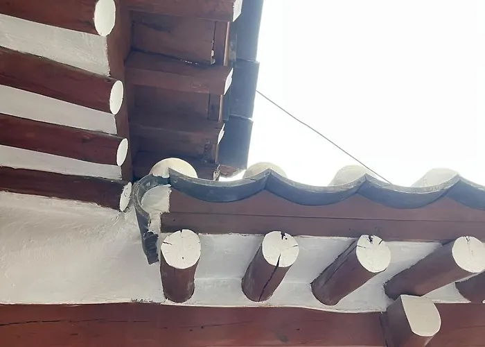 Hausda Insa Private Hanok Angukstation 1min 3r2b 4bed 9p Gyeongbokgung Yard Appartement Seoel