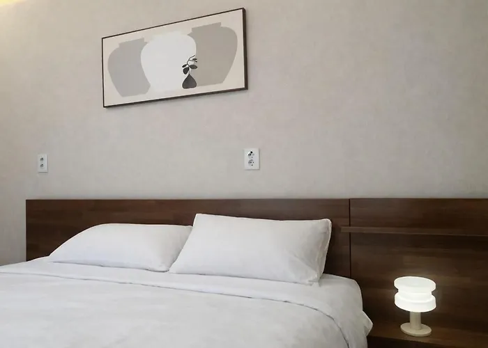 Appartement Hausda Insa Private Hanok Angukstation 1min 3r2b 4bed 9p Gyeongbokgung Yard